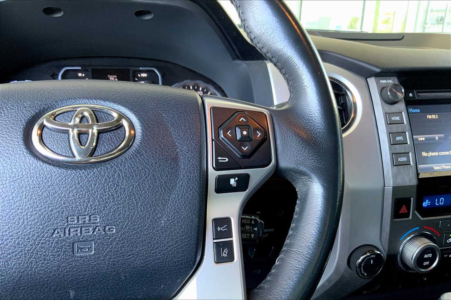 2018 Toyota Tundra Limited CrewMax photo 23