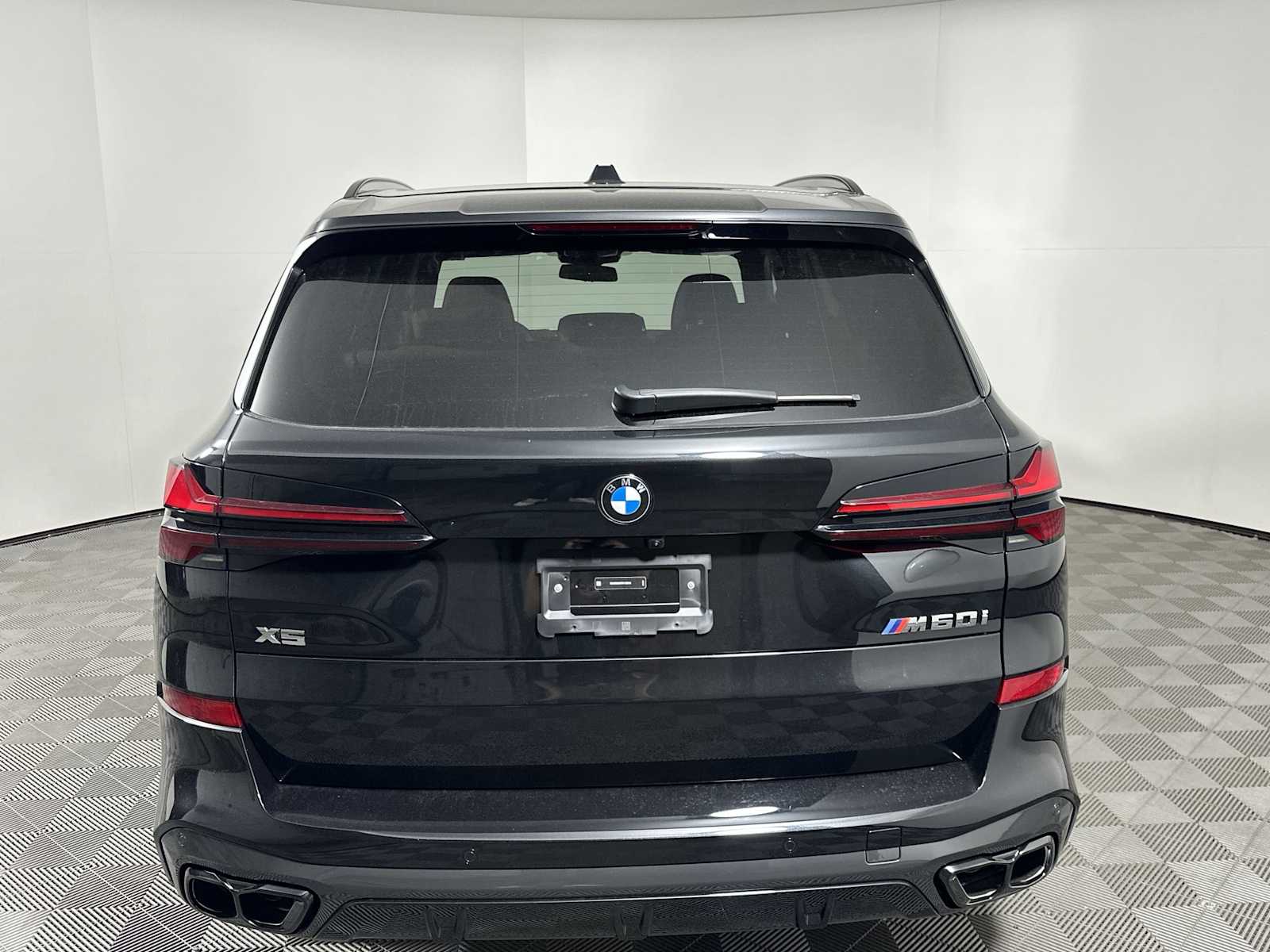 2026 Bmw X5 M60i photo 2