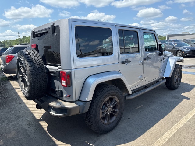2016 Jeep Wrangler Unlimited Sahara photo 5