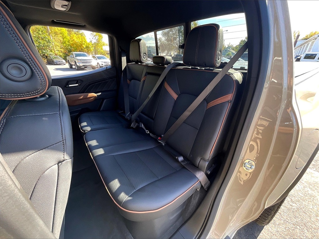 2024 Gmc Canyon AT4 photo 24