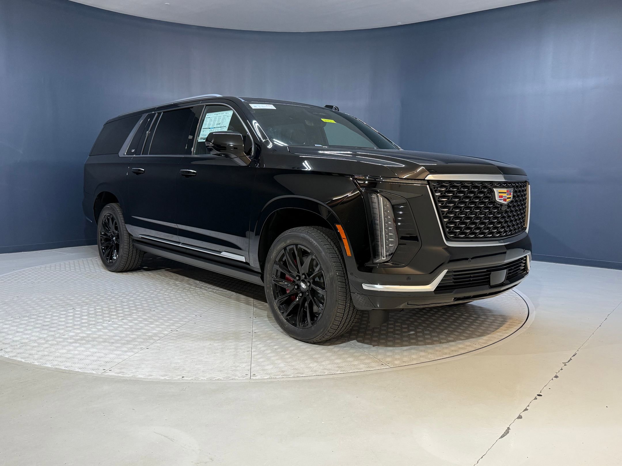 2025 Cadillac Escalade ESV Premium Luxury photo 4