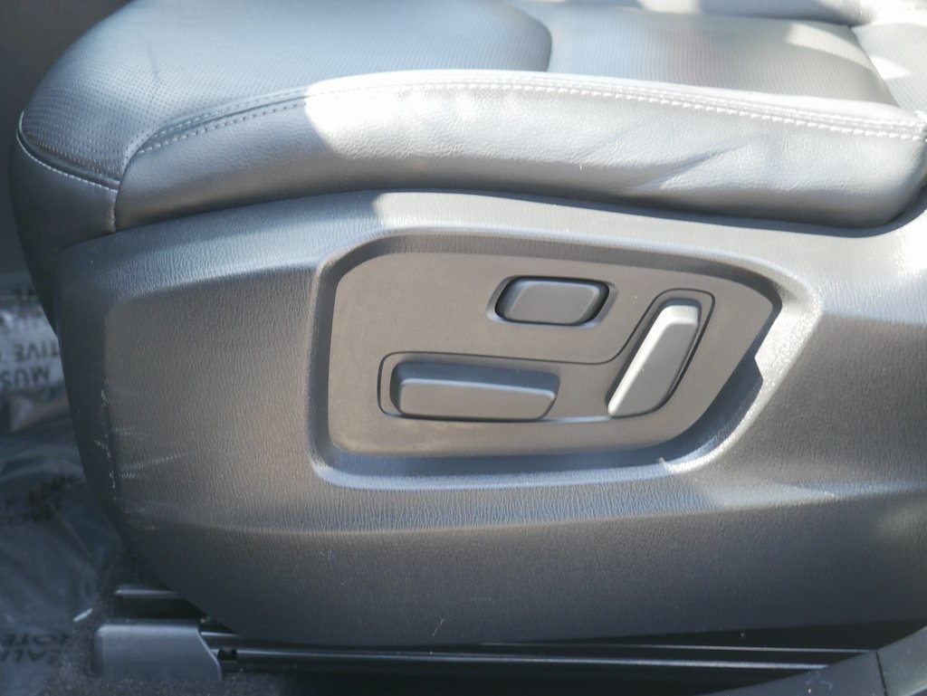 2023 Mazda CX-9 Touring photo 13