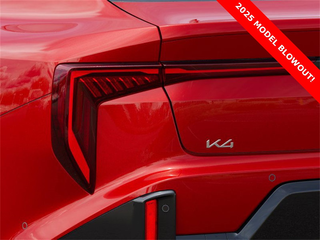 2025 Kia K4 GT-Line Turbo photo 10