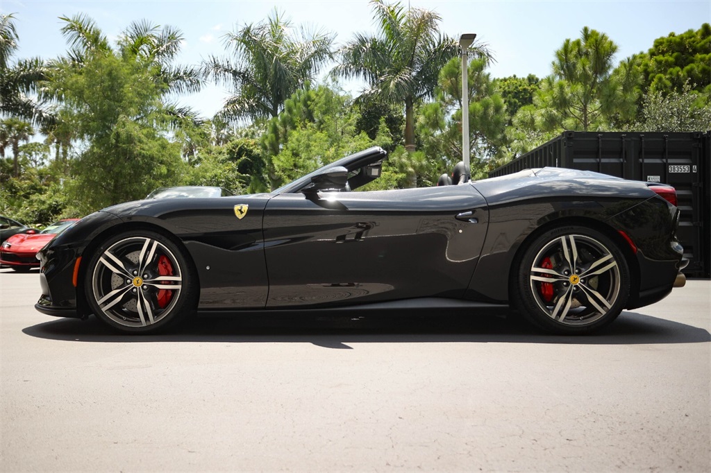 Certified Used 2022 Ferrari Base image 6