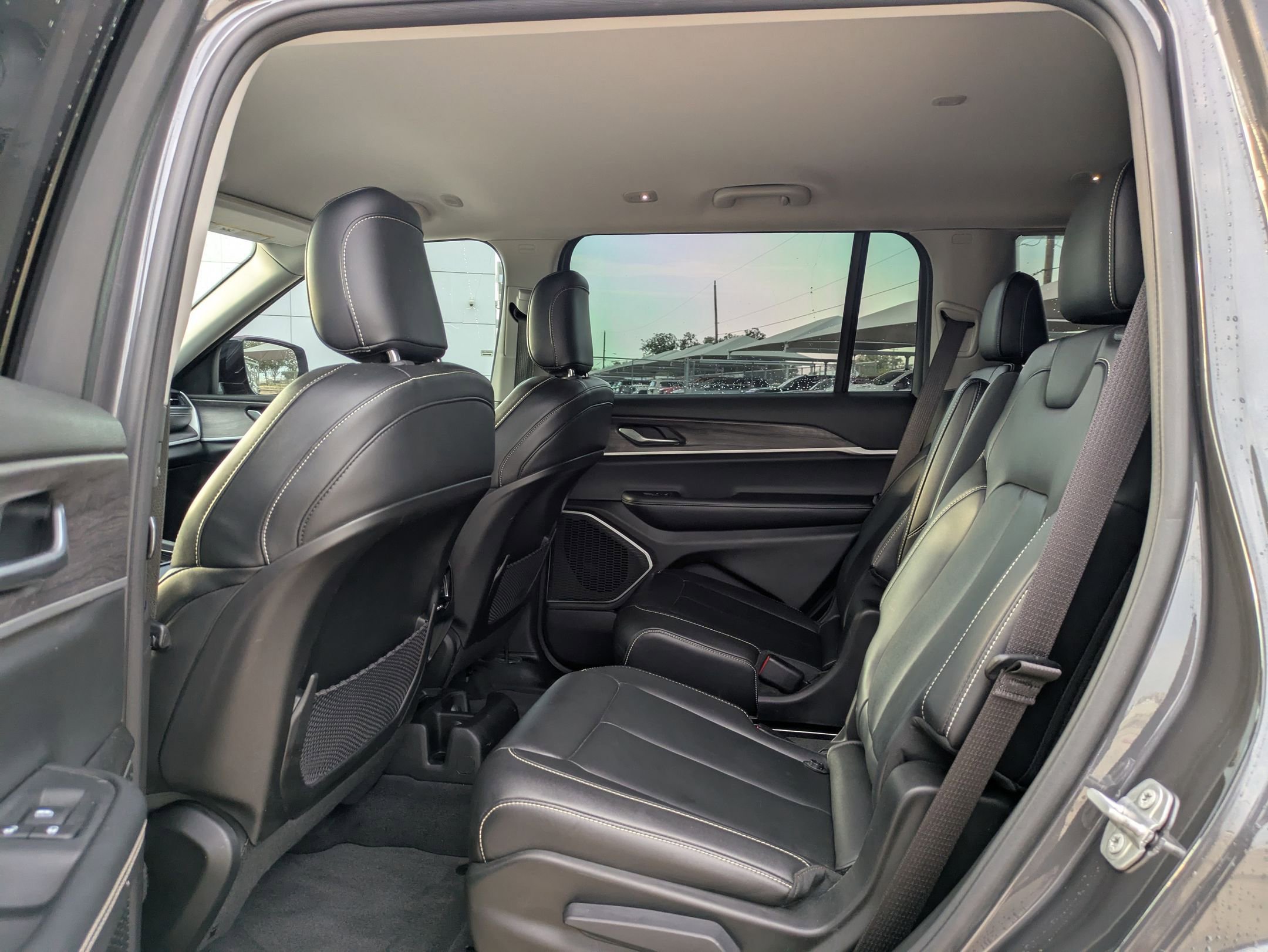 2022 Jeep Grand Cherokee Limited photo 12