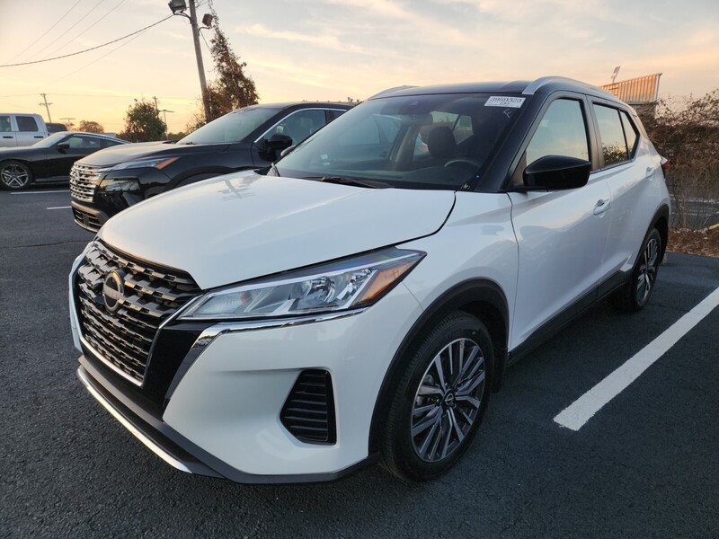 2024 Nissan Kicks SV photo 4