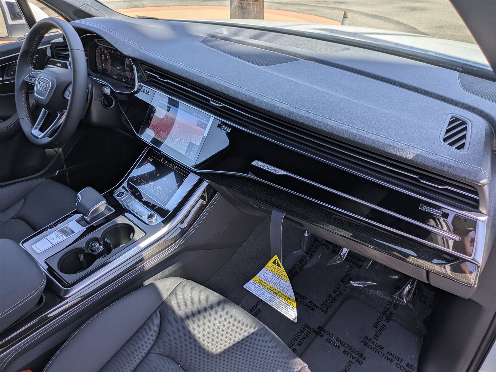 2025 Audi Q7 55 Premium Plus photo 4