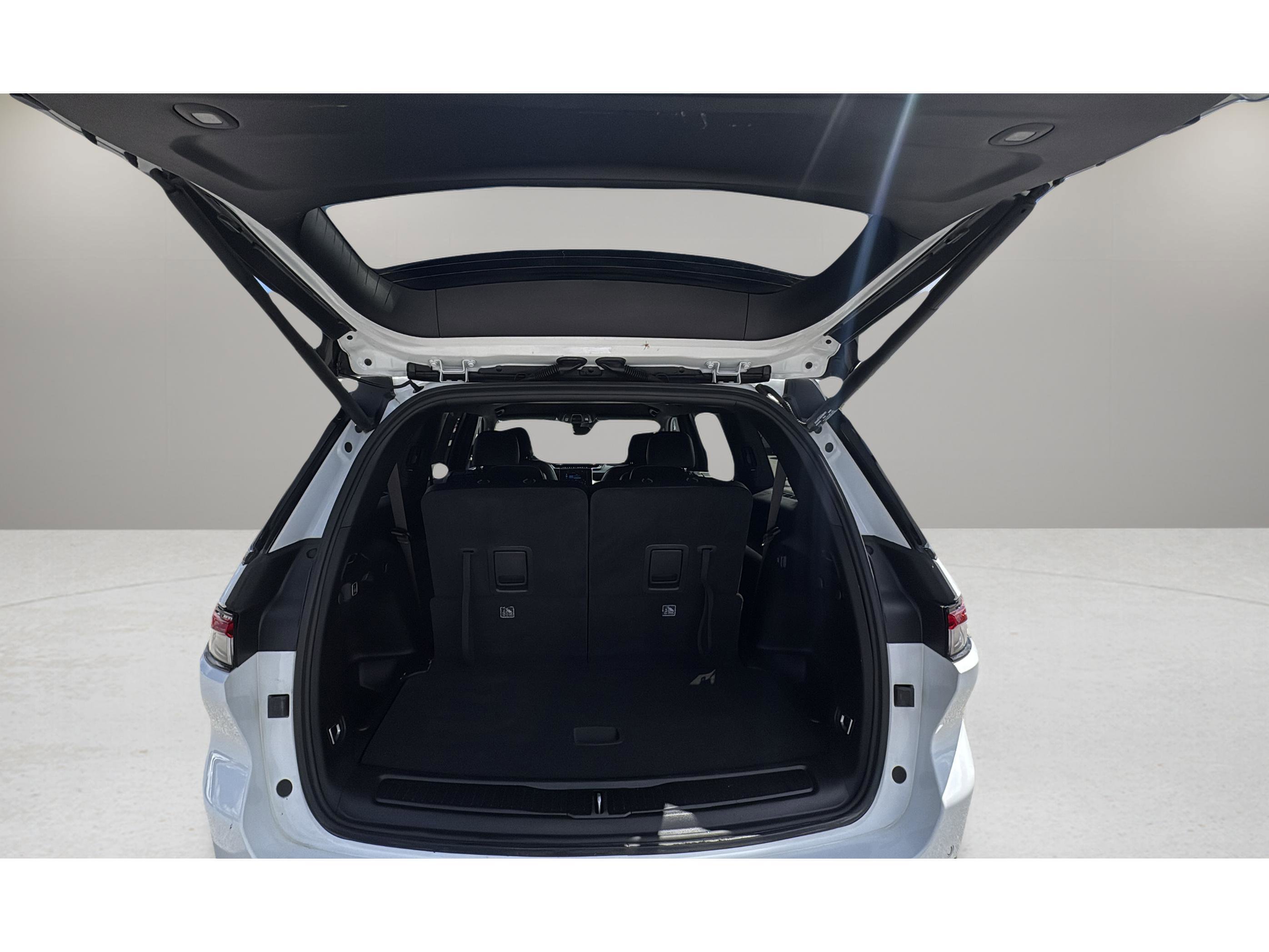 2023 Jeep Grand Cherokee Altitude photo 16