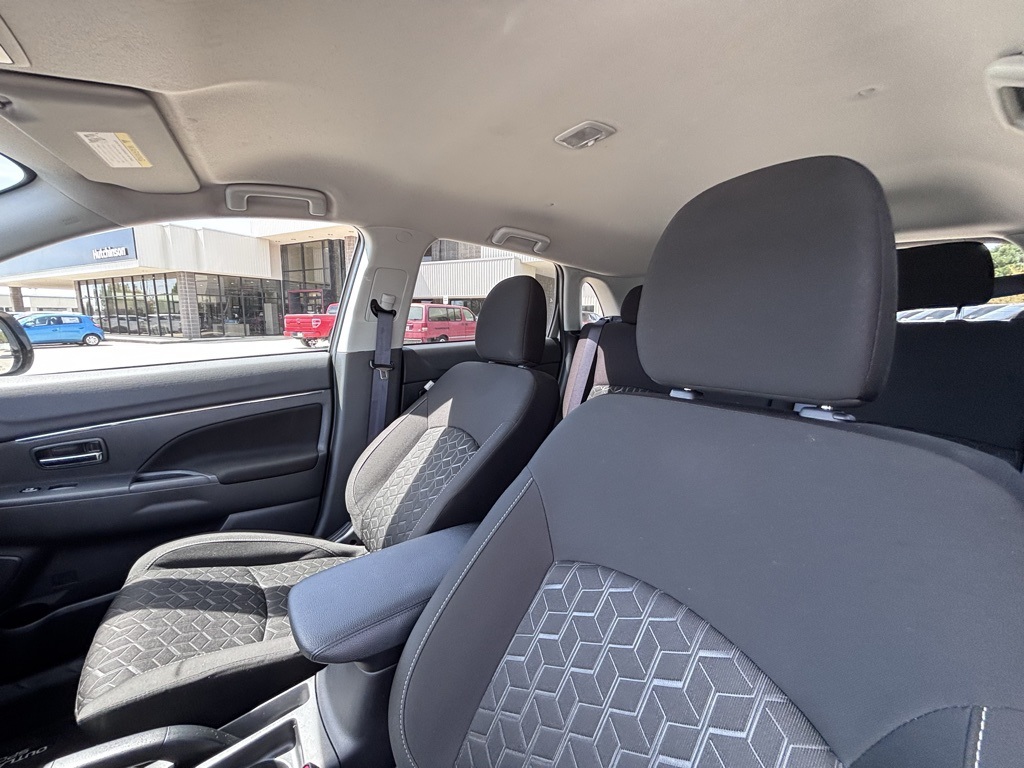 2024 Mitsubishi Outlander Sport S photo 14