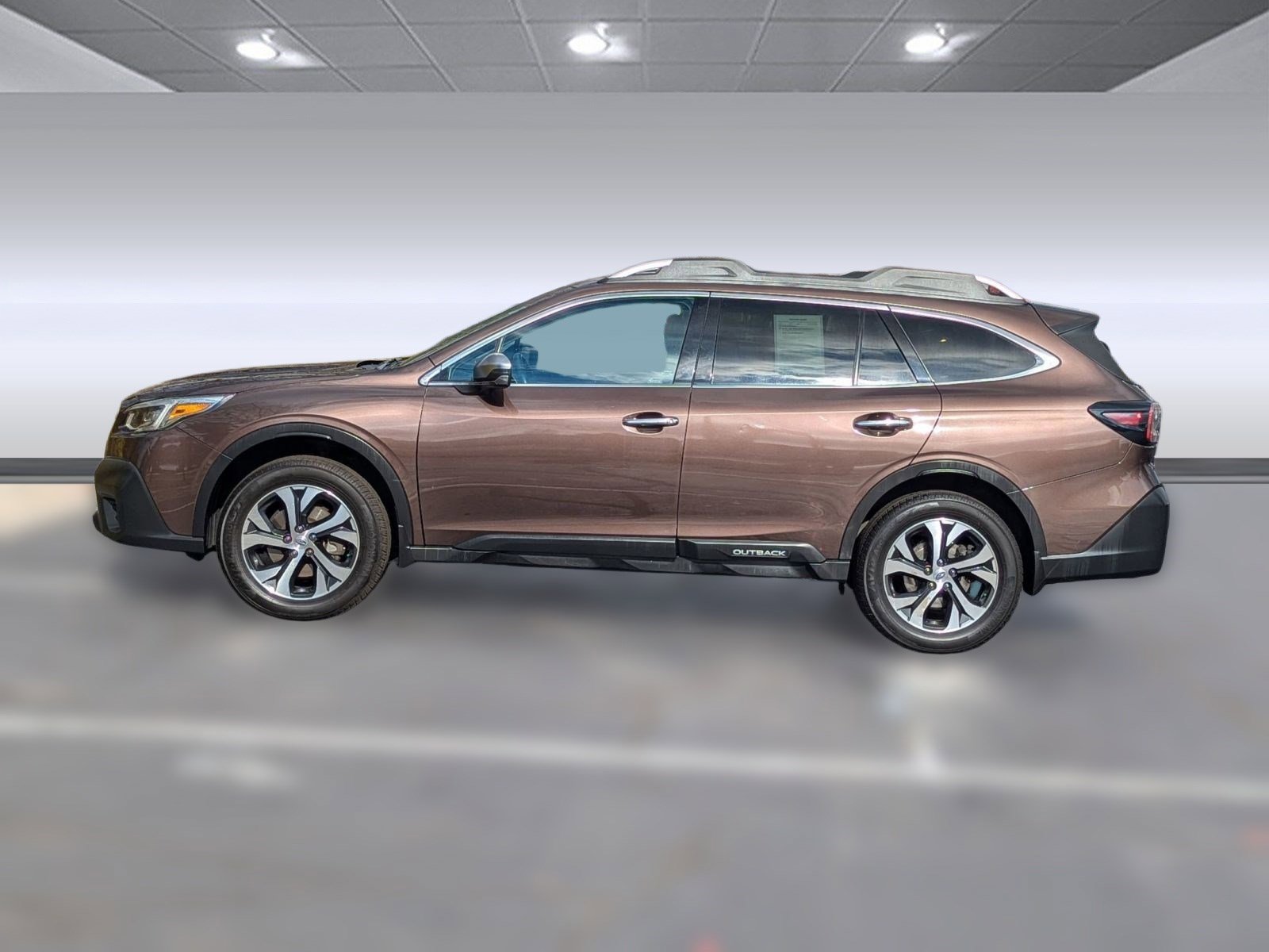 2020 Subaru Outback Touring photo 2