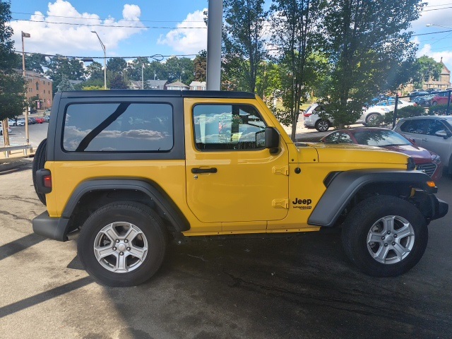 2021 Jeep Wrangler Sport S photo 4