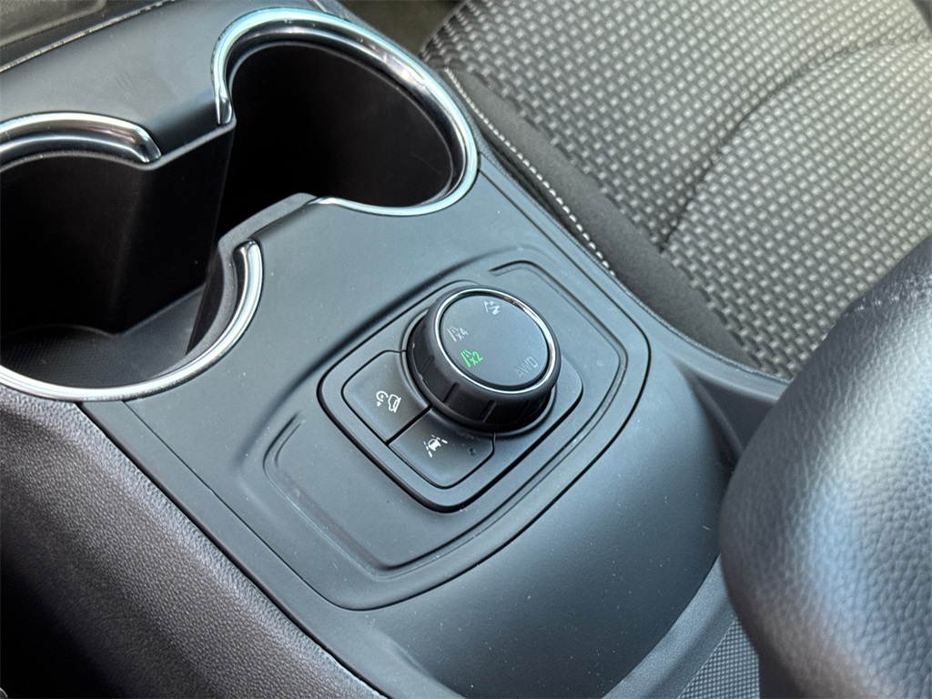 2024 Gmc Terrain SLE photo 22