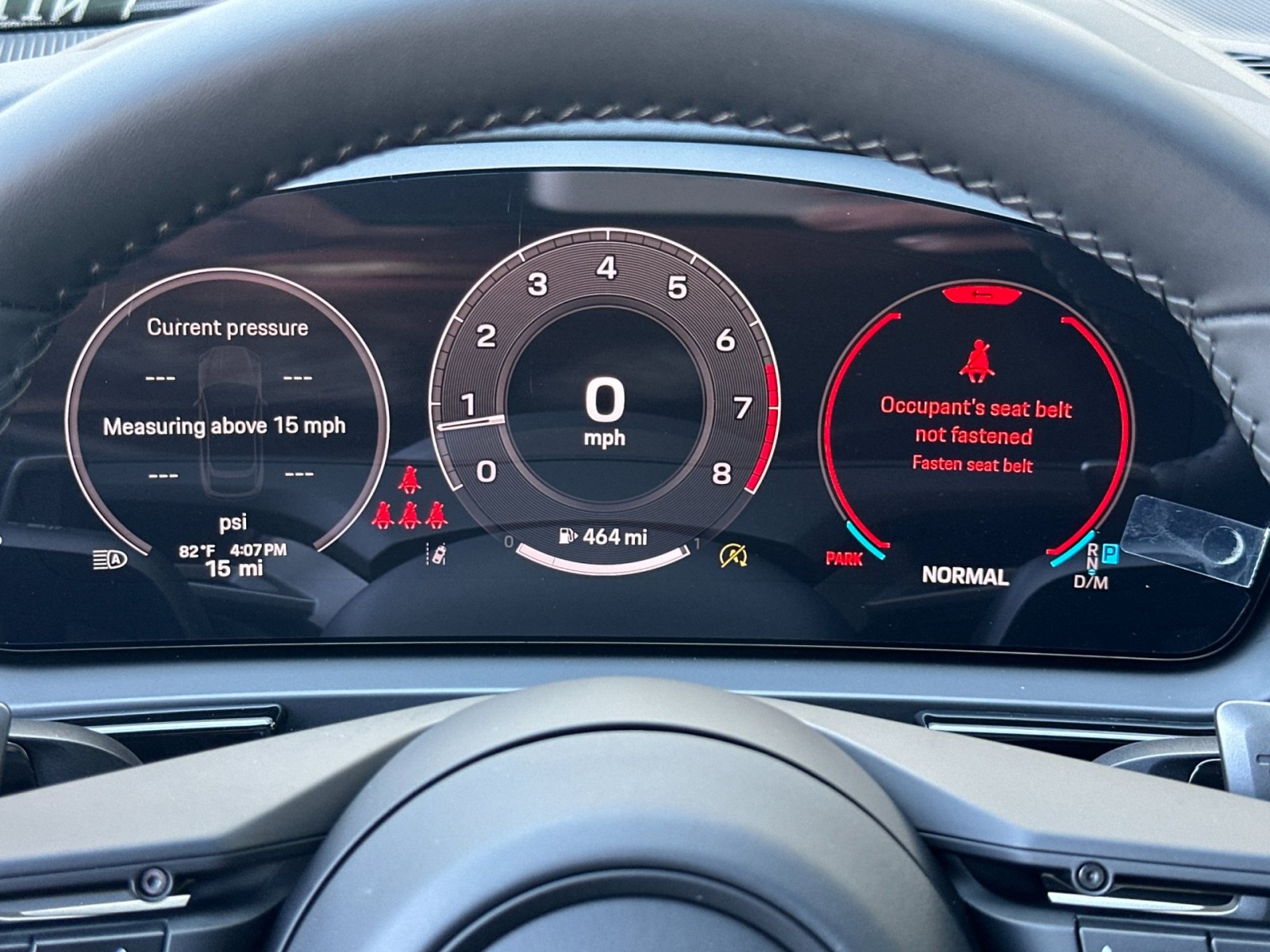 2025 Porsche Cayenne Coupe photo 25