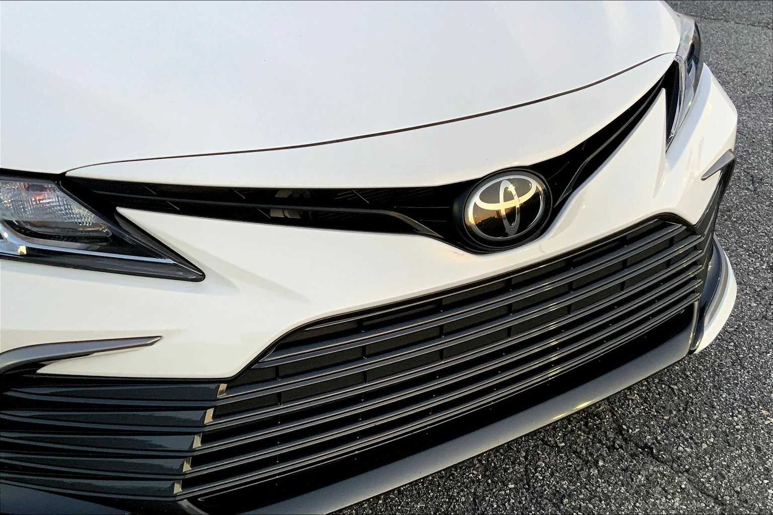 2023 Toyota Camry LE photo 28