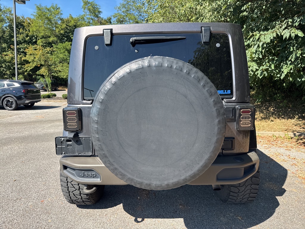 2017 Jeep Wrangler Unlimited Sahara photo 4