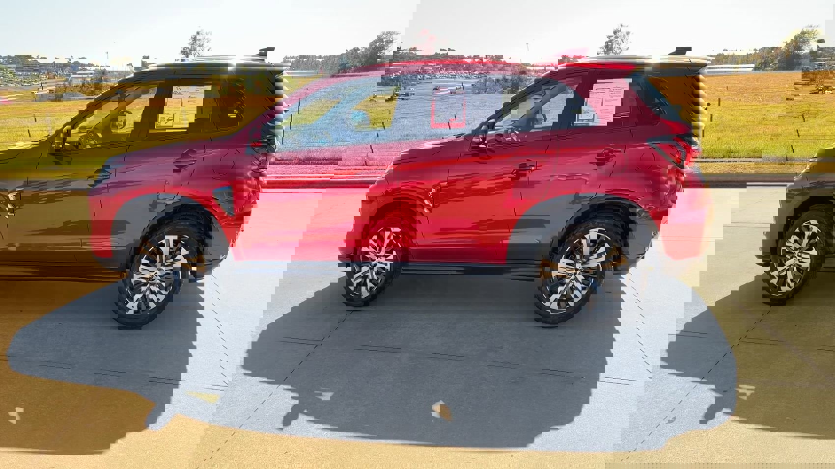 2024 Mitsubishi Outlander Sport SE photo 2