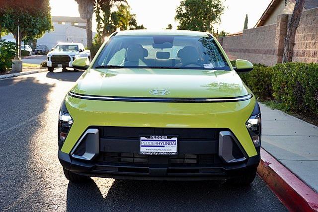 2026 Hyundai Kona SE photo 3