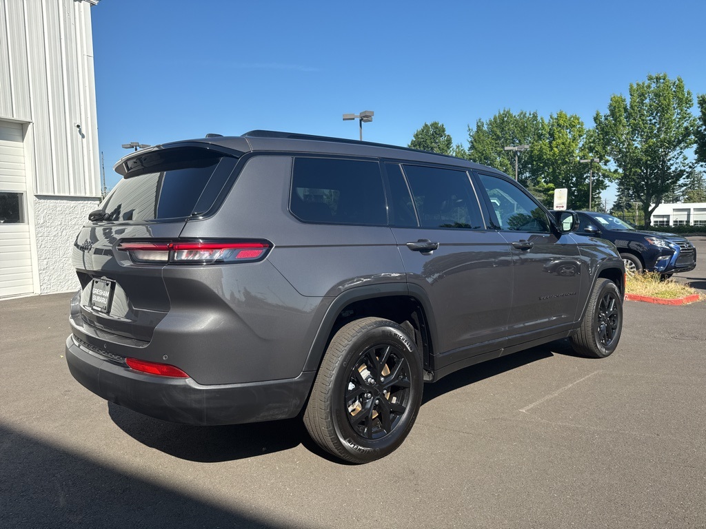 2024 Jeep Grand Cherokee Altitude photo 5