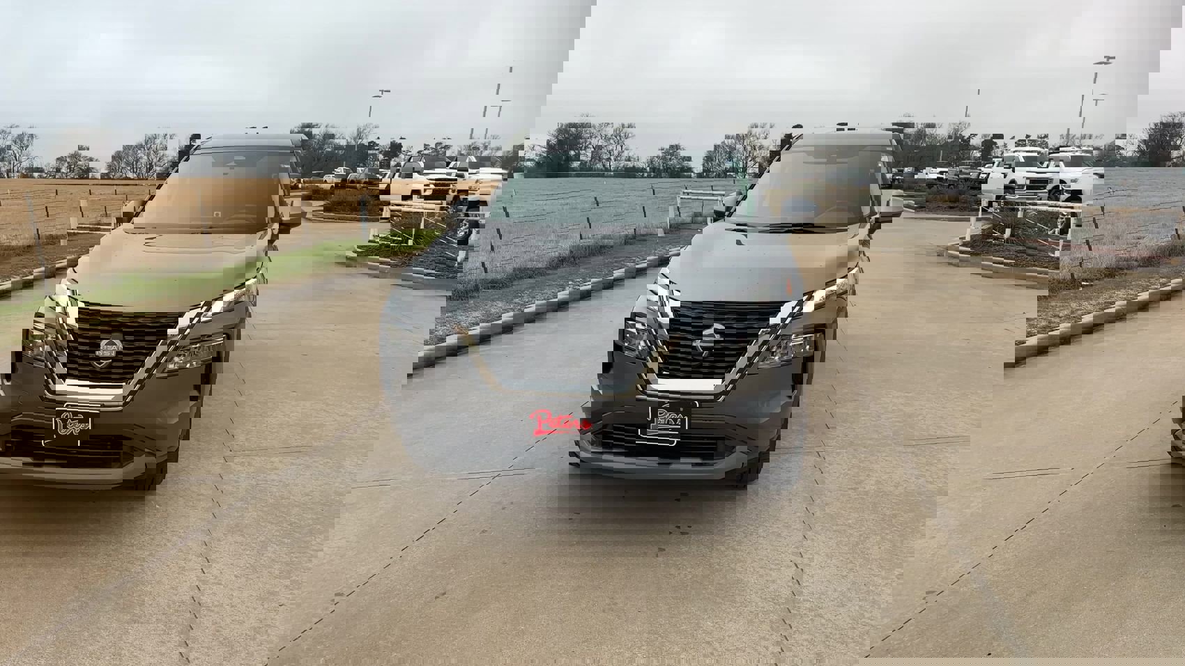 2023 Nissan Rogue SV photo 2