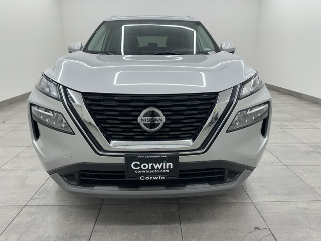 2021 Nissan Rogue SV photo 4