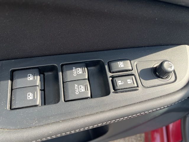 2015 Subaru Legacy 2.5i photo 11