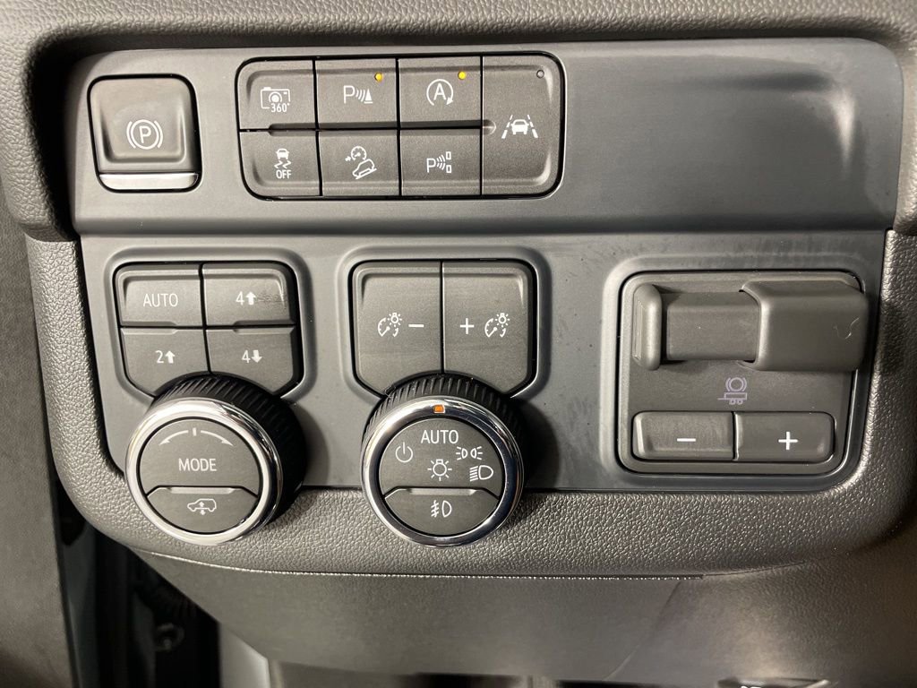 2025 Chevrolet Tahoe Z71 photo 27
