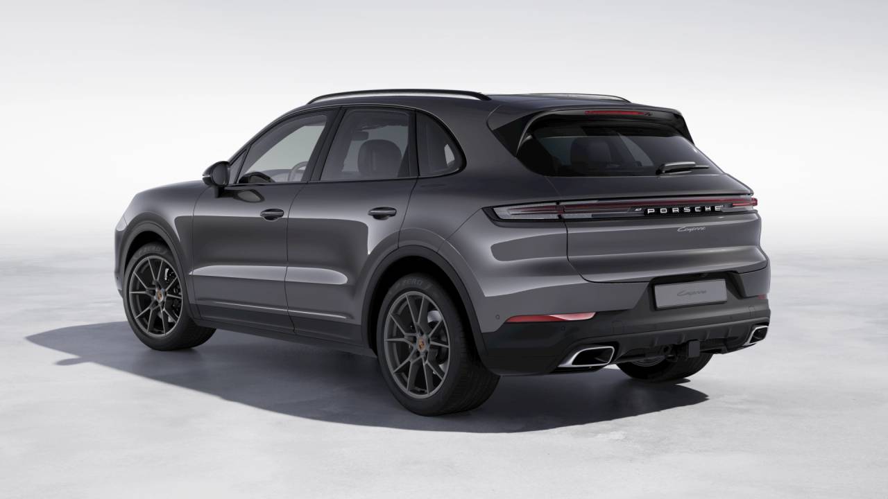 2026 Porsche Cayenne photo 3