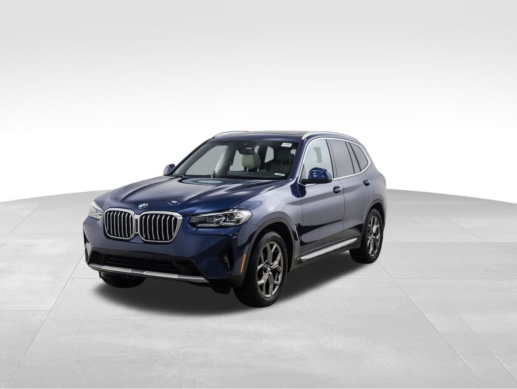 2022 BMW X3 30i's photo