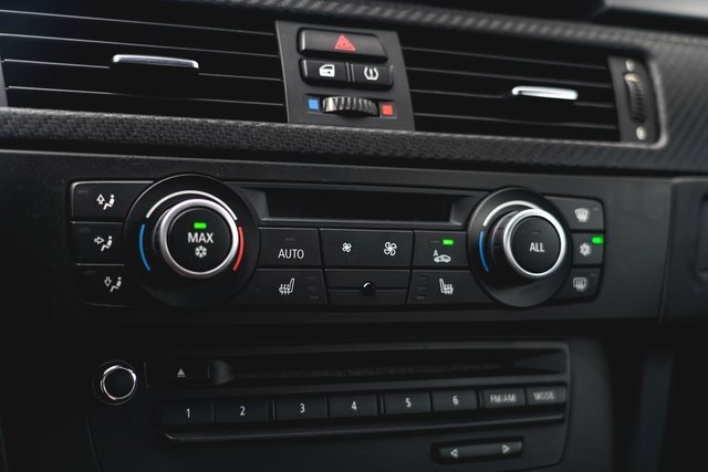2011 Bmw M3 3 photo 32