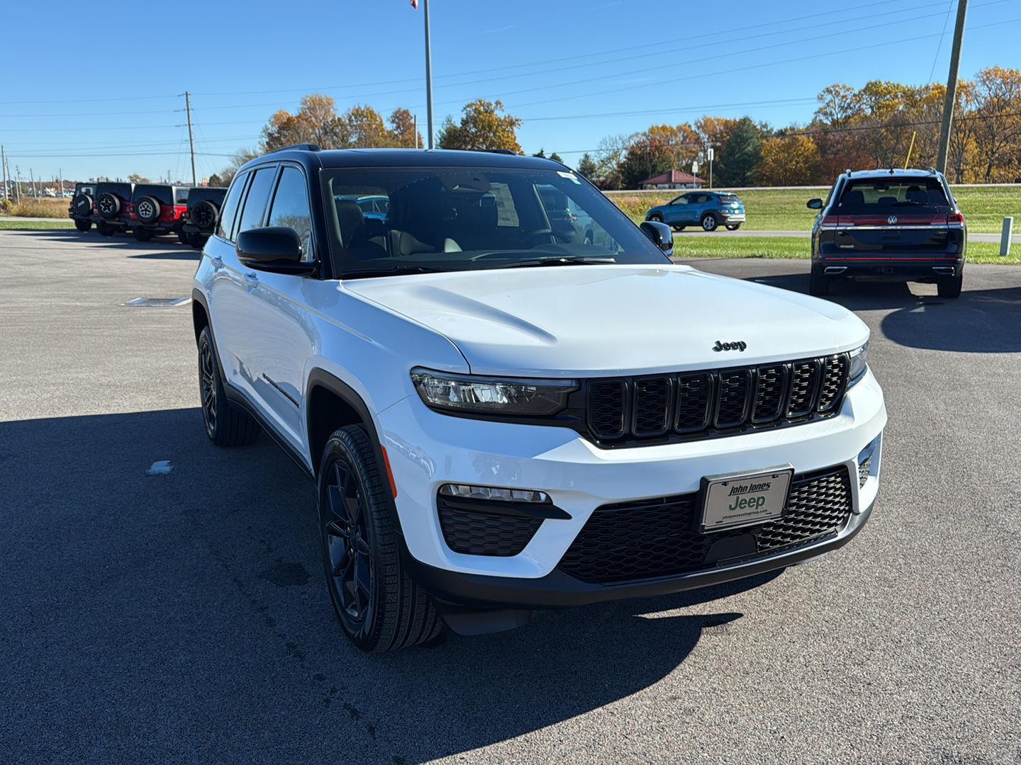 2025 Jeep Grand Cherokee Limited photo 2