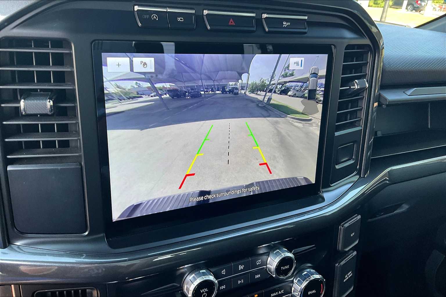 2023 Ford F-150 XLT photo 25