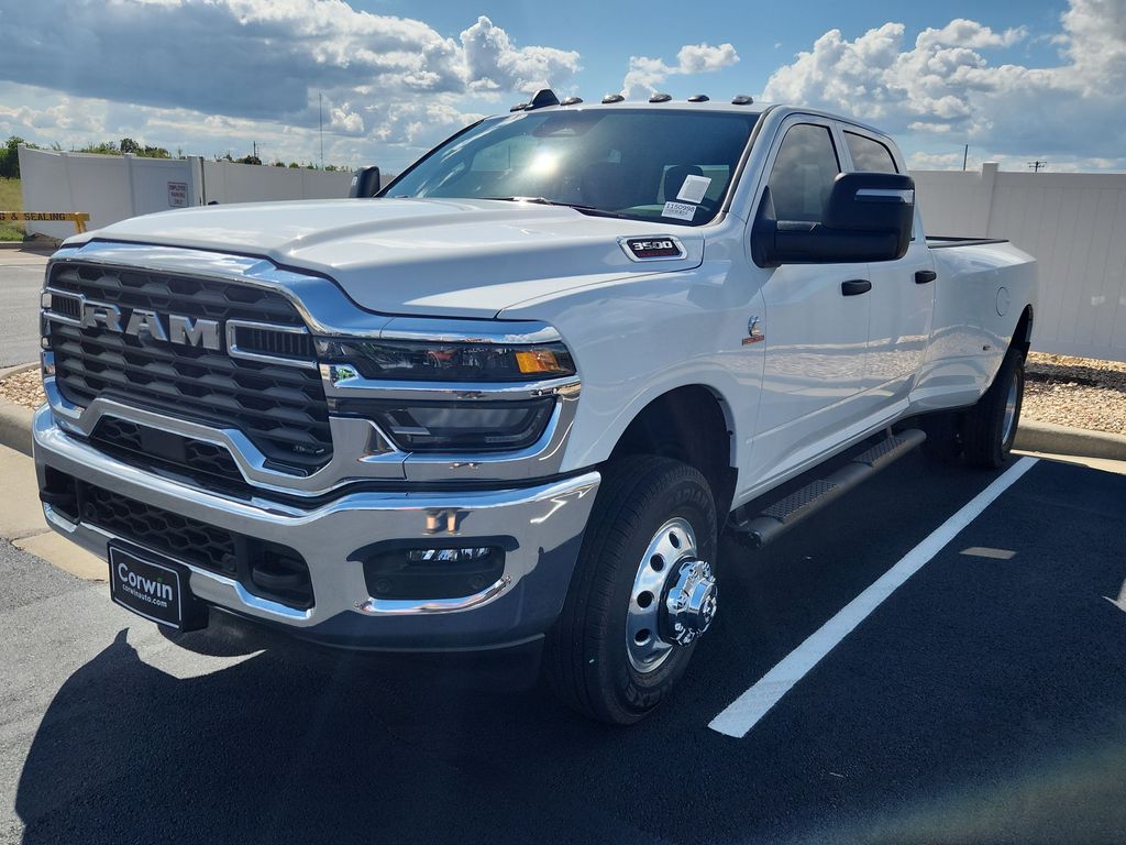 2026 Ram 3500 Tradesman photo 4