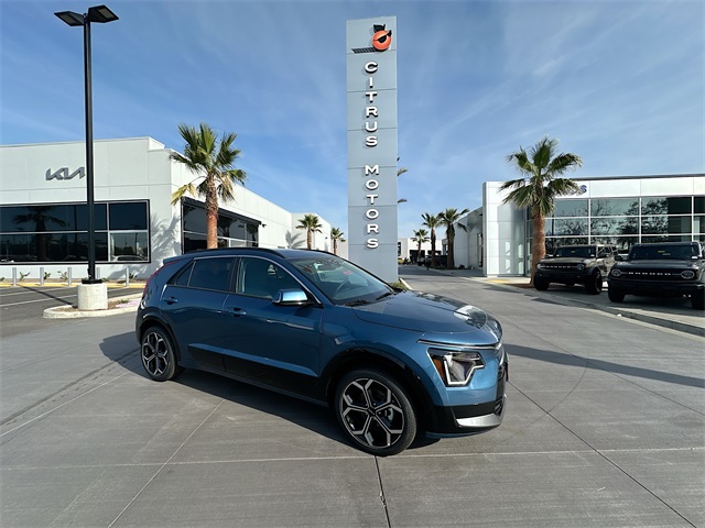 2025 Kia Niro EX Touring's photo