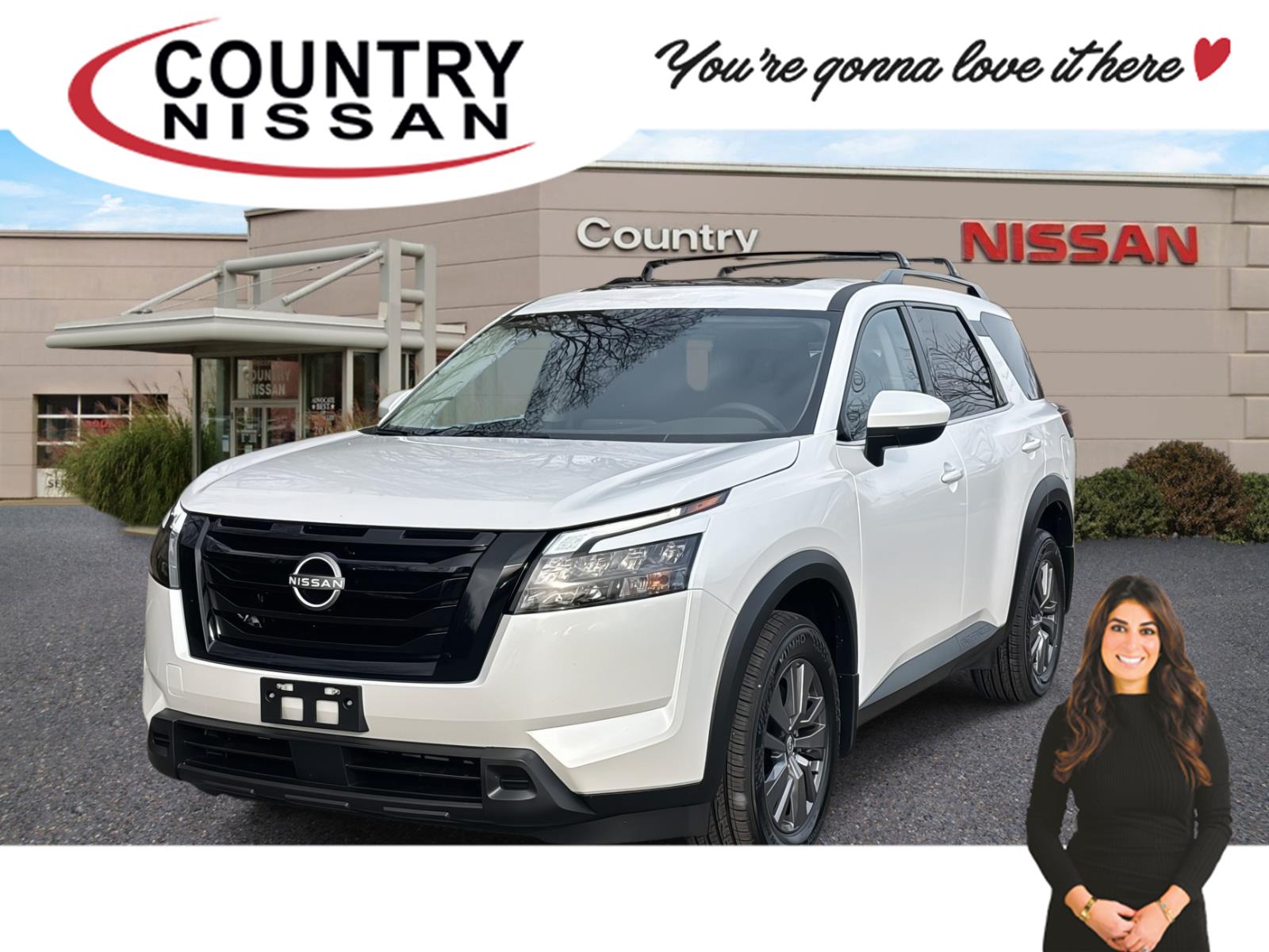 2025 Nissan Pathfinder SV's photo