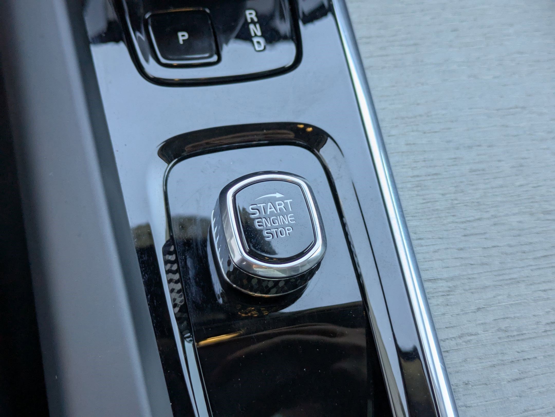 2025 Volvo XC60 Plus photo 18