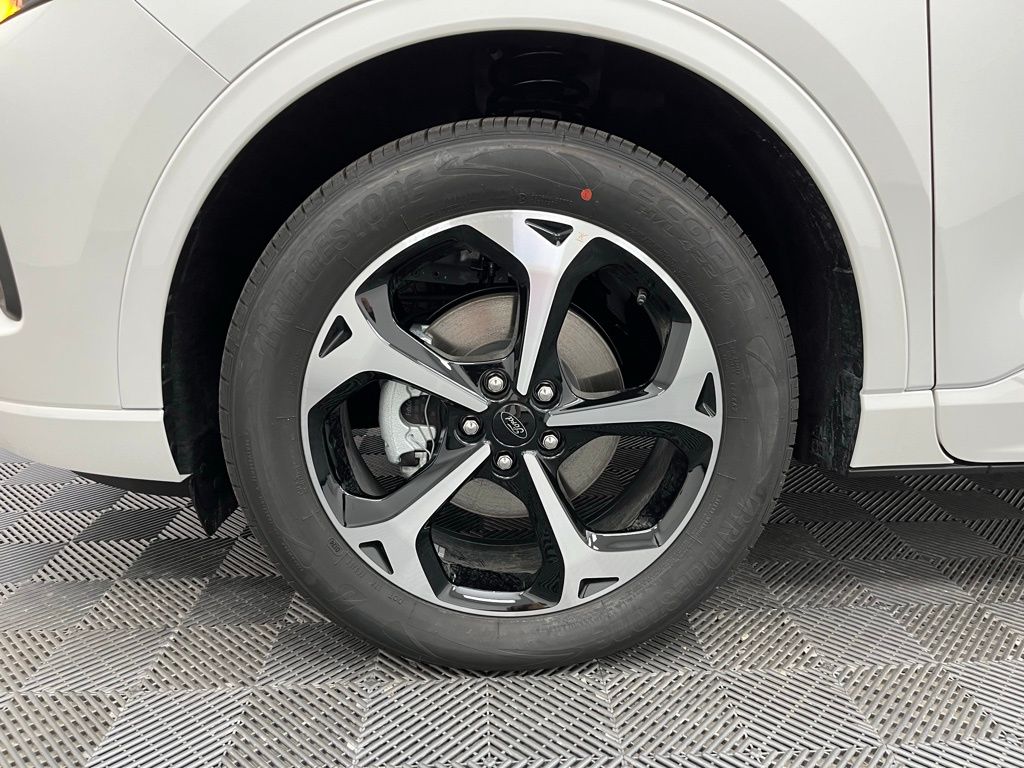 2024 Ford Escape ST-Line Select photo 9