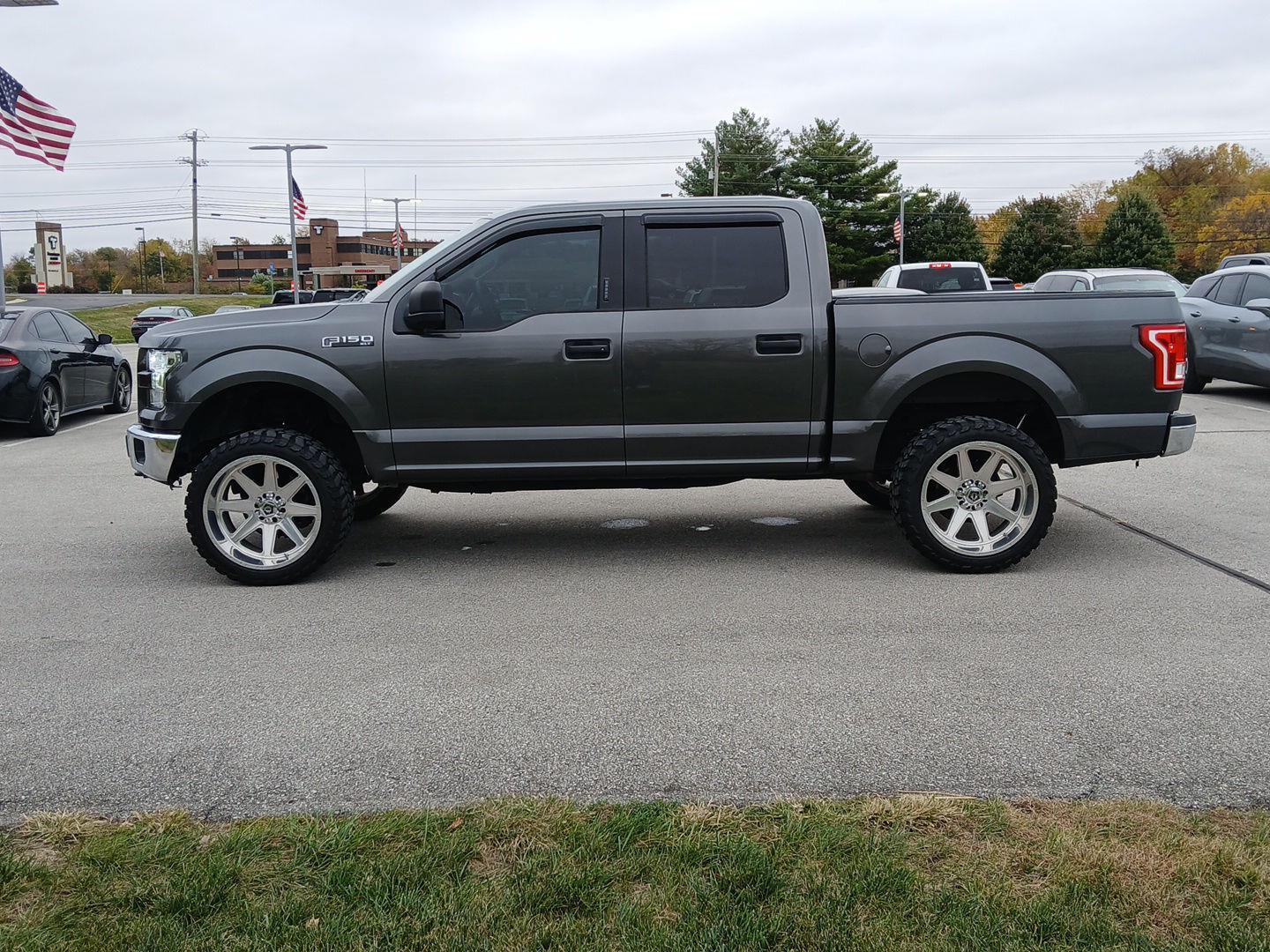 2017 Ford F-150 XL photo 2