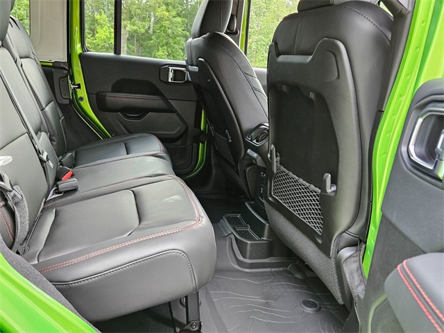 2025 Jeep Wrangler Rubicon photo 14