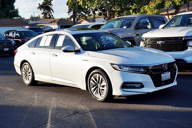 Used 2018  Honda Touring image 5