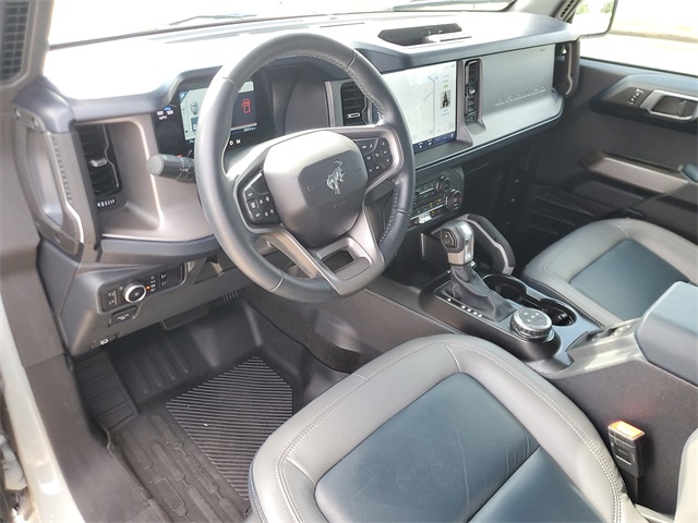 2023 Ford Bronco Outer Banks photo 14