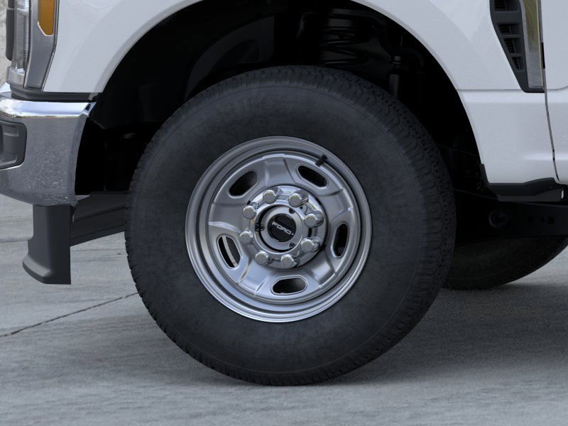 2025 Ford F-250 photo 3