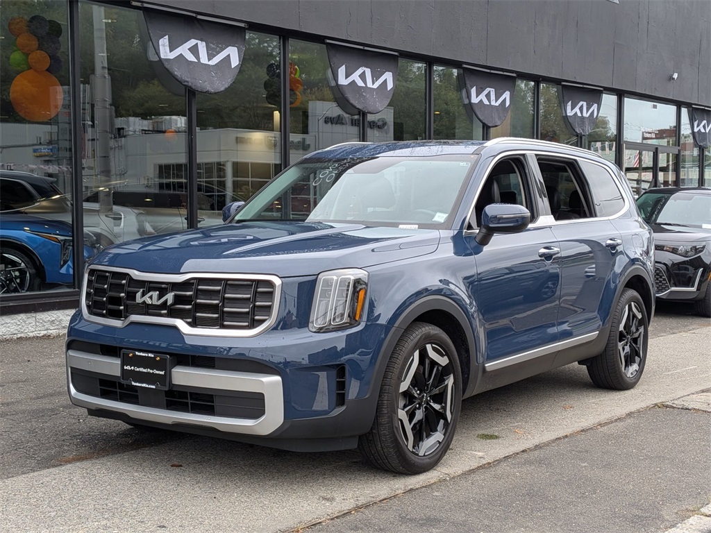 2024 Kia Telluride S's photo