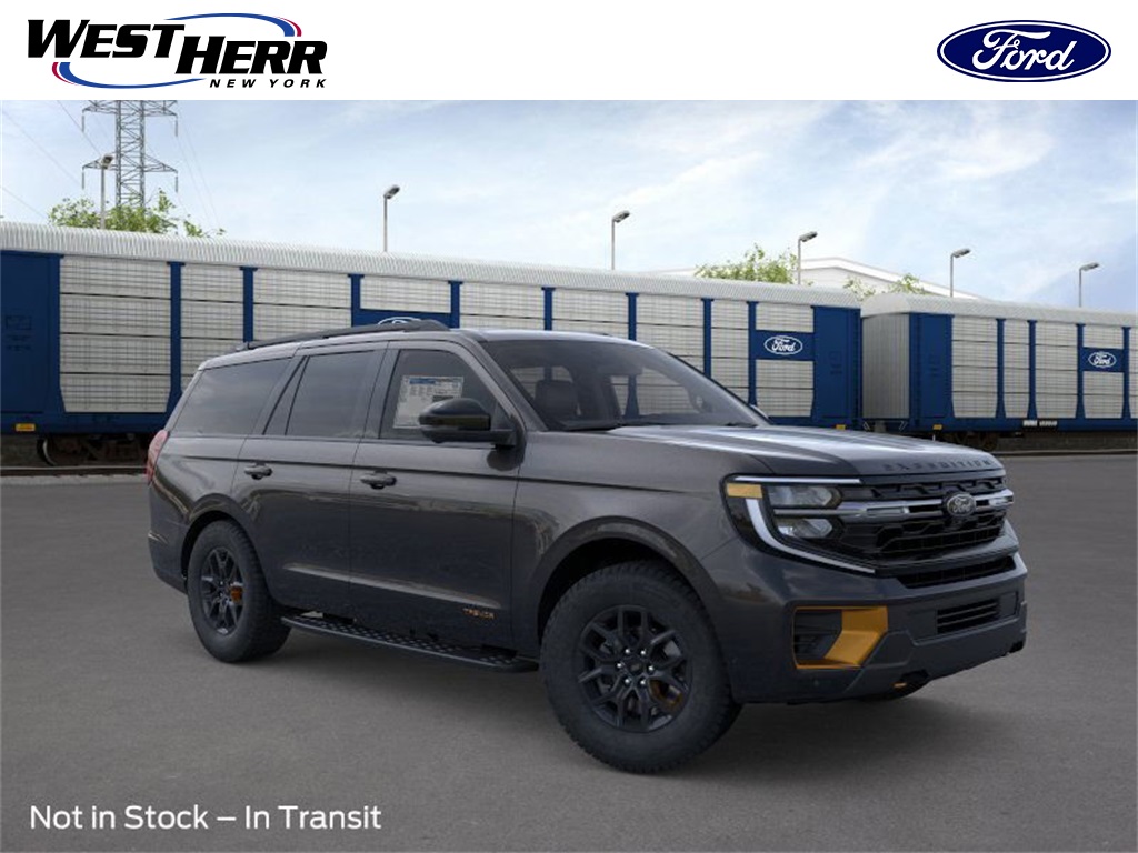 2025 Ford Expedition Tremor's photo