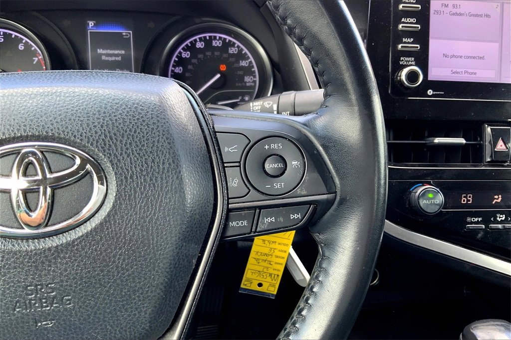 2021 Toyota Camry SE photo 18