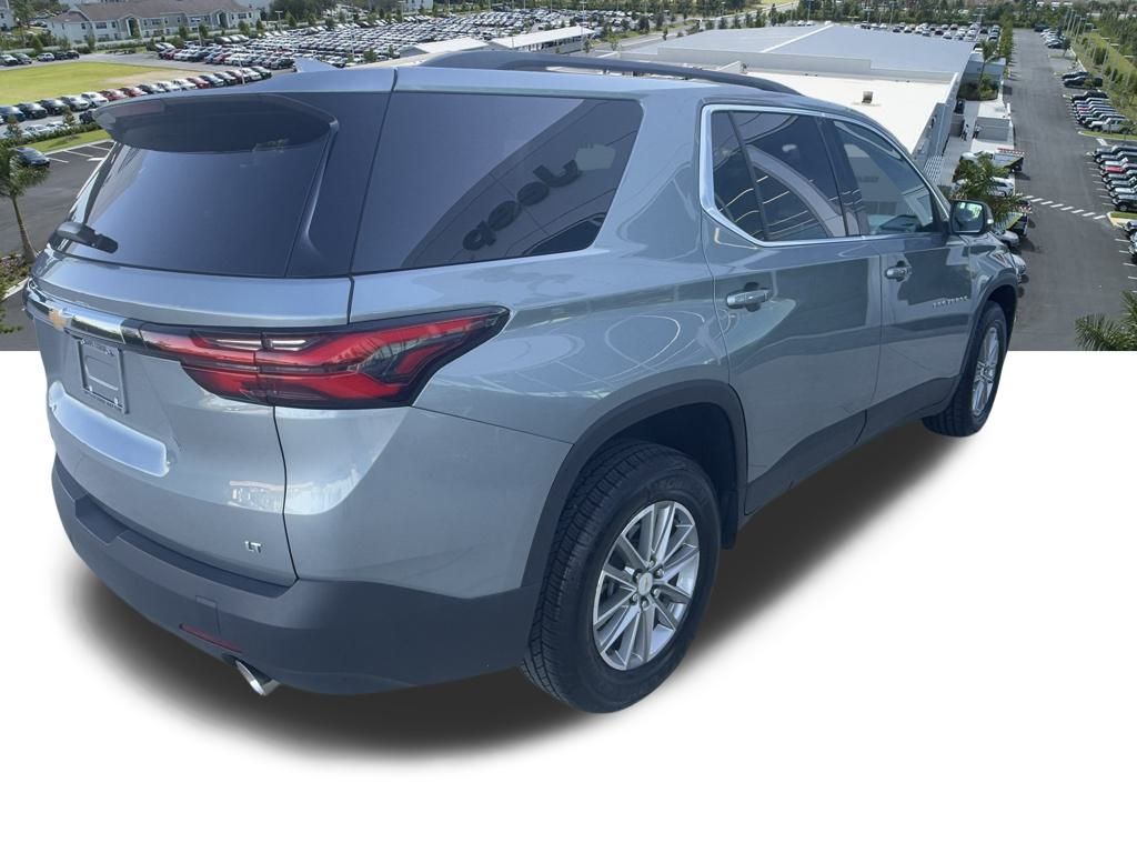 2023 Chevrolet Traverse photo 3