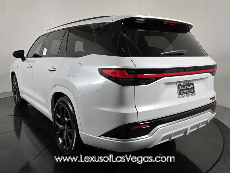 2026 Lexus TX 500h F SPORT Performance Premium photo 4