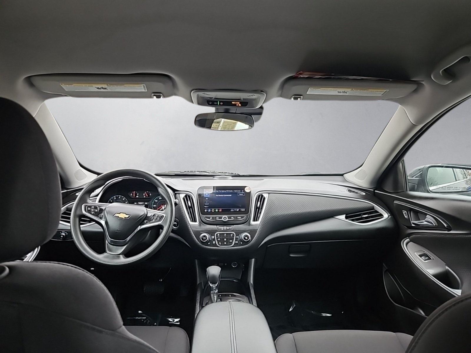 2024 Chevrolet Malibu 1LT photo 3