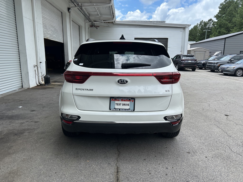 2022 Kia Sportage EX photo 3