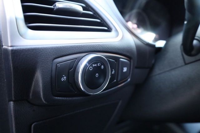 2024 Ford Edge SEL photo 12