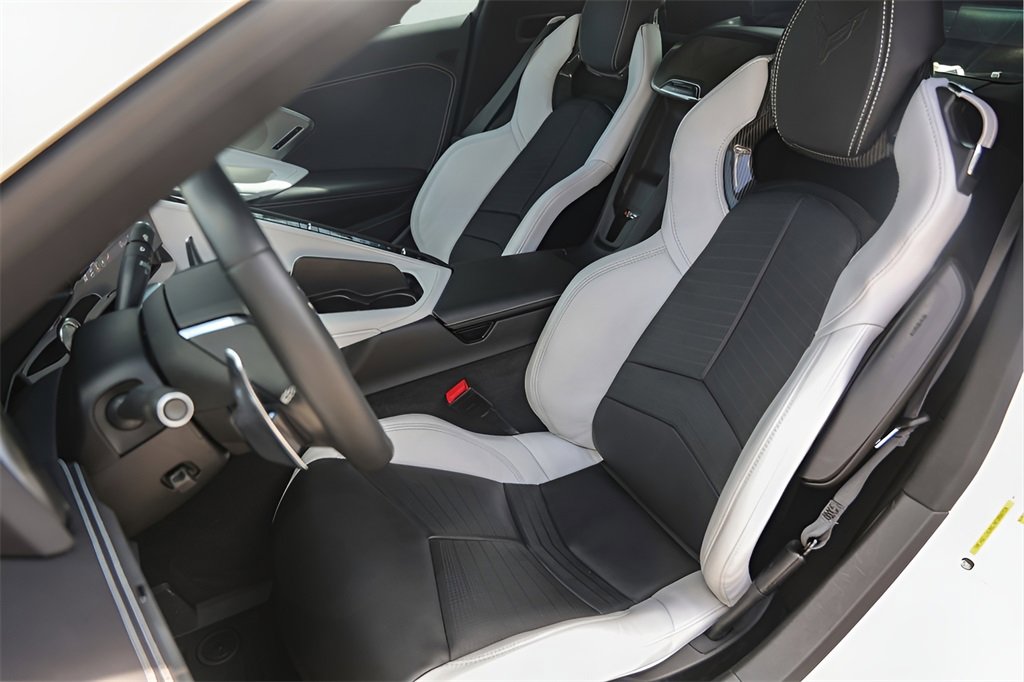 2021 Chevrolet Corvette Stingray 2LT photo 7